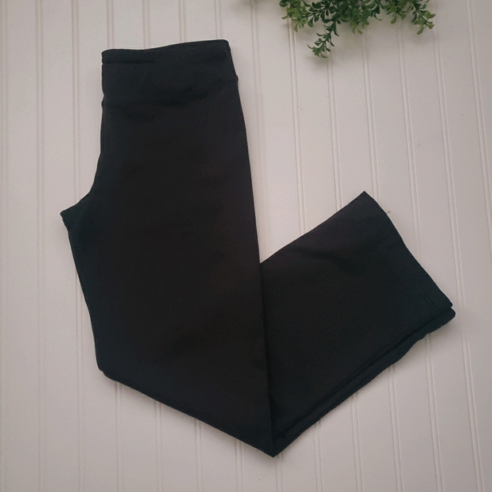 Prana Crop Pants Pull On Black Pants size Medium Lounge Comfy